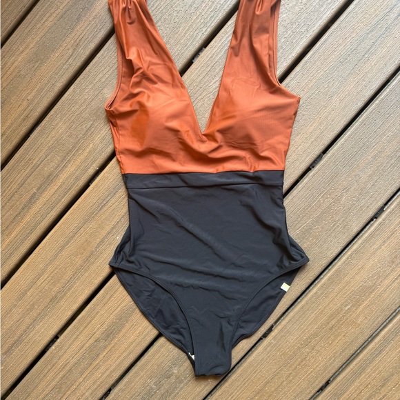 Summersalt Long Torso Ruched Backflip Swimsuit - Picture 3 of 5